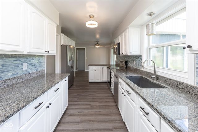 6434 Maple Manor, Brownsburg, IN 46112