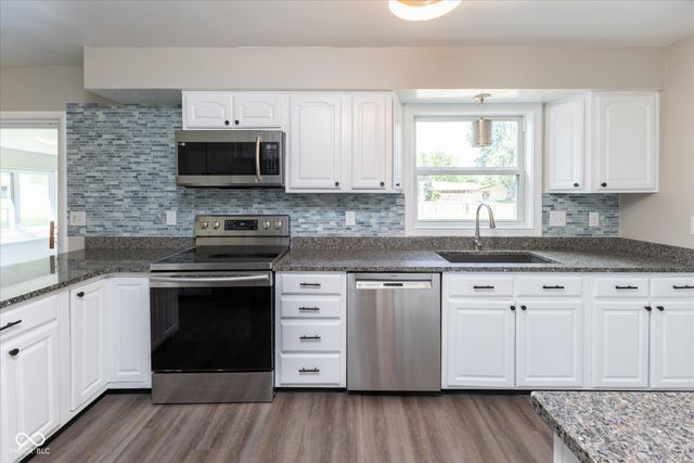 6434 Maple Manor, Brownsburg, IN 46112