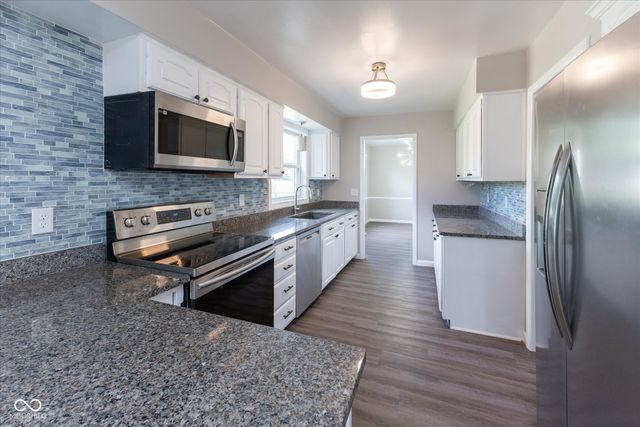 6434 Maple Manor, Brownsburg, IN 46112