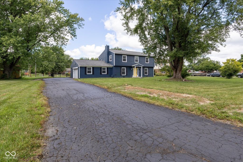 6434 Maple Manor, Brownsburg, IN 46112