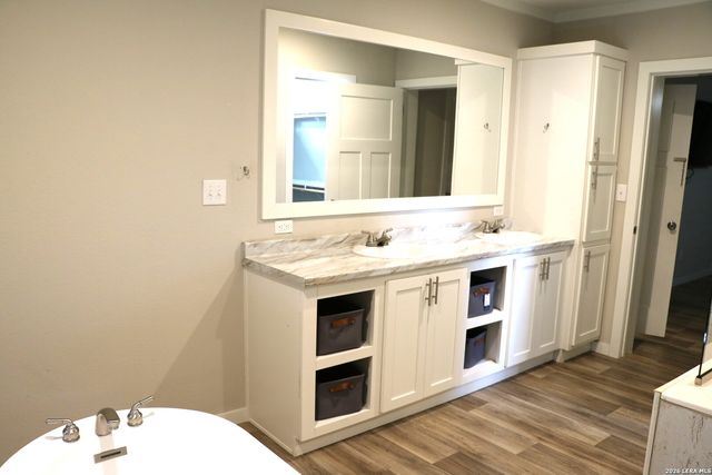 387 private road 1525, Bandera, TX 78003