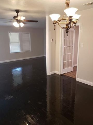 1330 Florida Ave, Corpus Christi, TX 78415