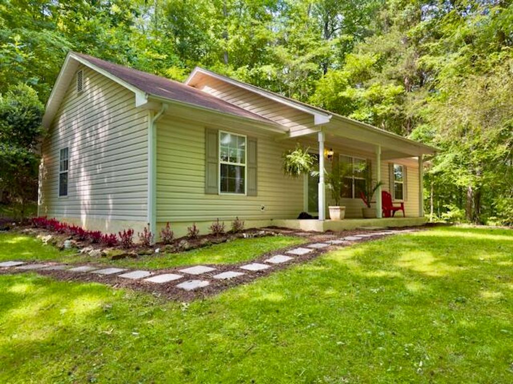4151 Mountain Creek Road, Chattanooga, TN 37415