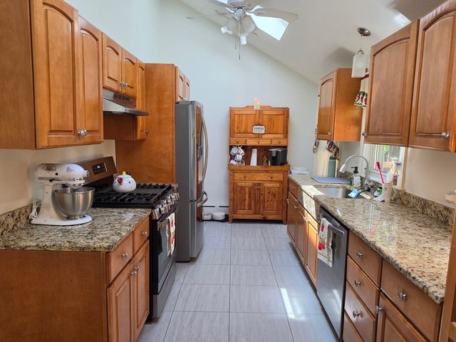 202 Sunnyhill, Lunenburg, MA 01462