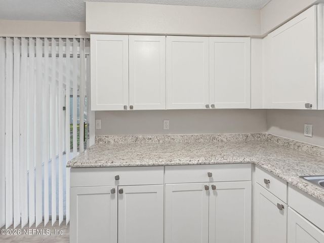 9753 WAYNESBORO Avenue, Jacksonville, FL 32208