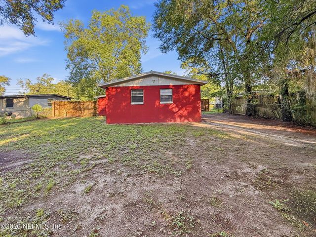 9753 WAYNESBORO Avenue, Jacksonville, FL 32208