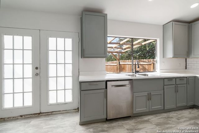 12501 Enchanted Oaks, Live Oak, TX 78233