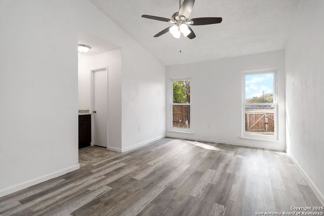 12501 Enchanted Oaks, Live Oak, TX 78233