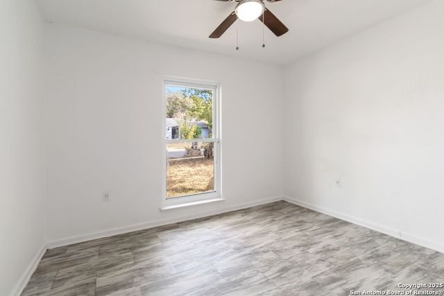 12501 Enchanted Oaks, Live Oak, TX 78233