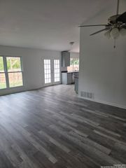 12501 Enchanted Oaks, Live Oak, TX 78233