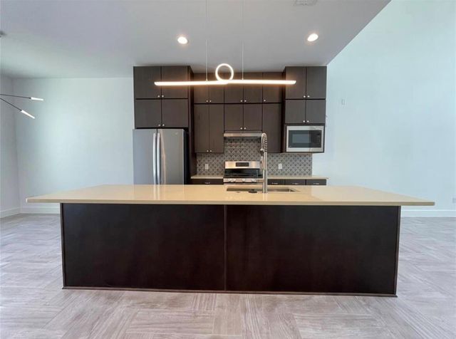 1703 Cedrocanna Lane, Houston, TX 77091