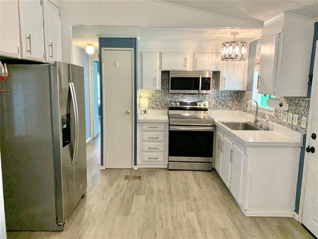 8518 NW 39TH CIRCLE, Gainesville, FL 32653