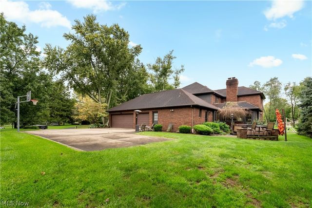 1280 Grenada Drive NE, Canton, OH 44714