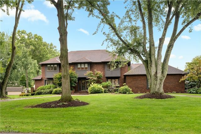 1280 Grenada Drive NE, Canton, OH 44714