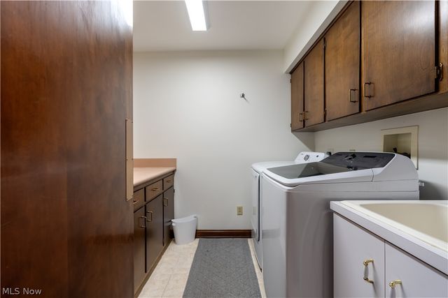 1280 Grenada Drive NE, Canton, OH 44714
