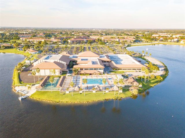1400 SW 124th Terrace 402Q, Pembroke Pines, FL 33027