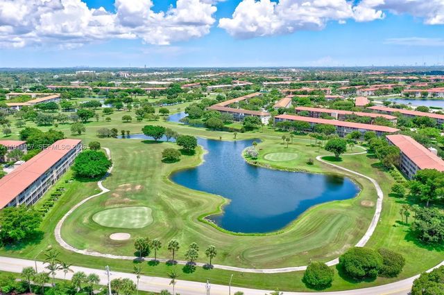 1400 SW 124th Terrace 402Q, Pembroke Pines, FL 33027