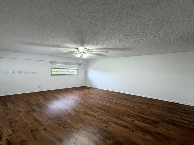 1400 SW 124th Terrace 402Q, Pembroke Pines, FL 33027