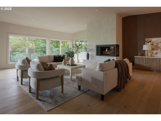 3400 Sw SHERWOOD Pl, Portland, OR 97239