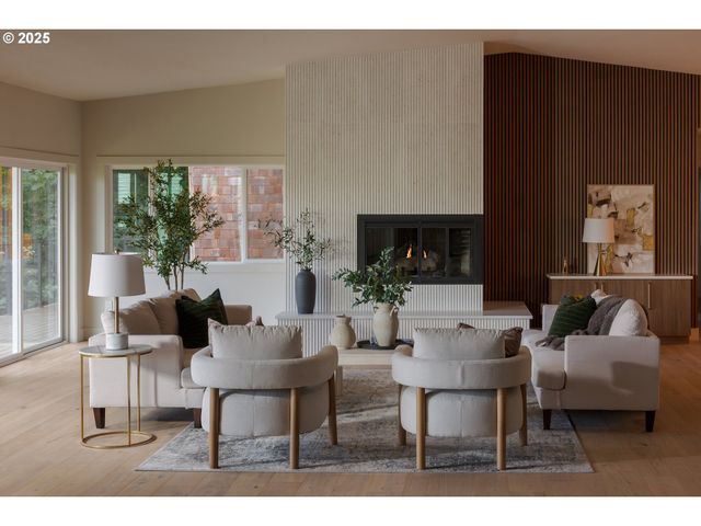 3400 Sw SHERWOOD Pl, Portland, OR 97239