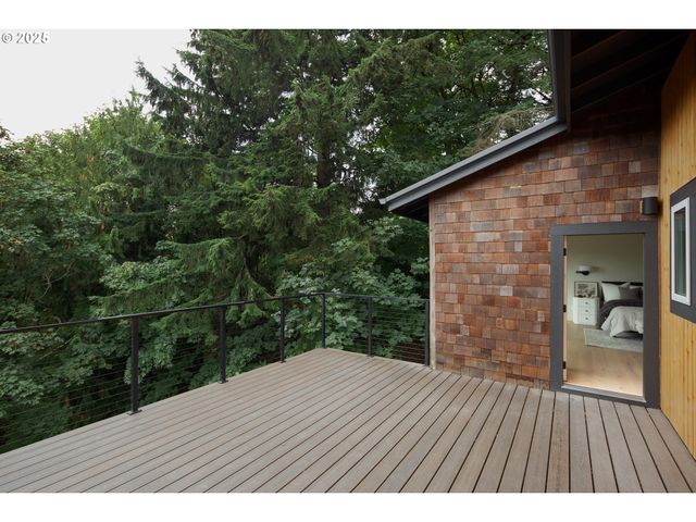 3400 Sw SHERWOOD Pl, Portland, OR 97239
