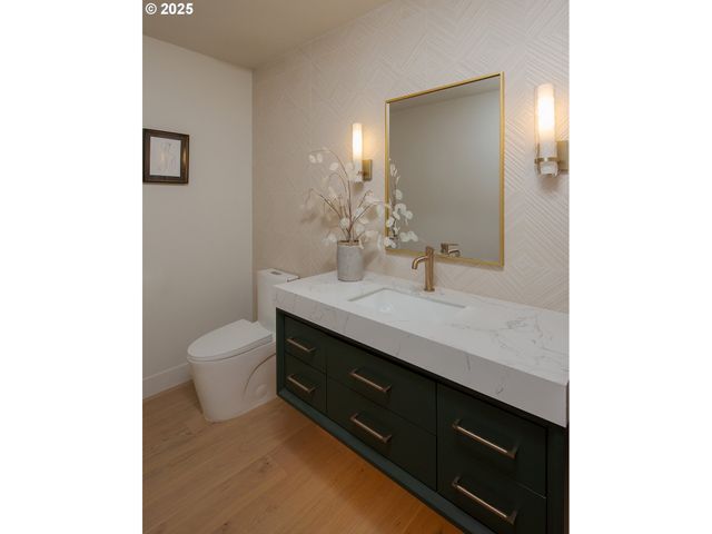 3400 Sw SHERWOOD Pl, Portland, OR 97239