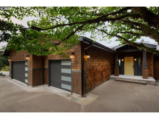 3400 Sw SHERWOOD Pl, Portland, OR 97239