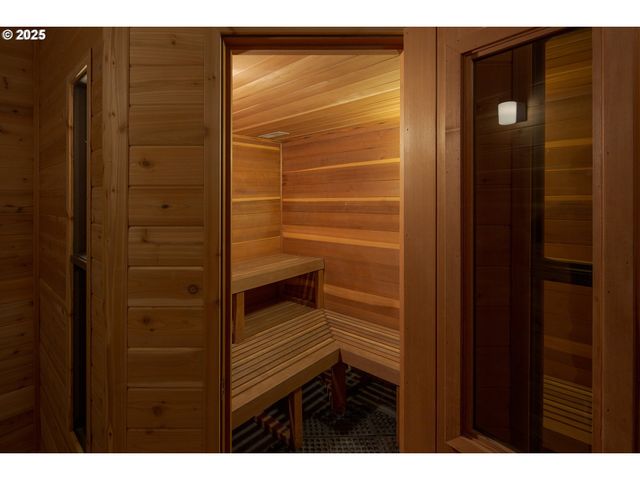 3400 Sw SHERWOOD Pl, Portland, OR 97239