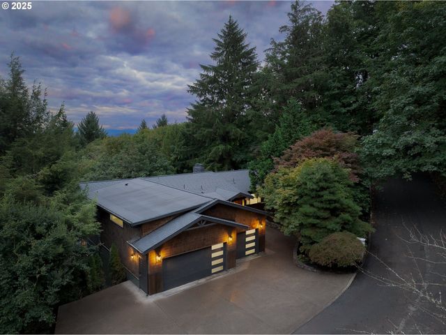 3400 Sw SHERWOOD Pl, Portland, OR 97239