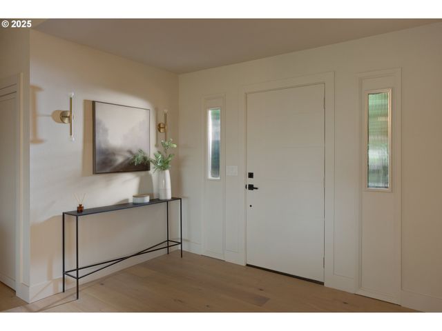 3400 Sw SHERWOOD Pl, Portland, OR 97239