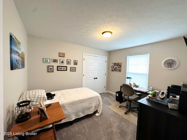 461 High St, New Haven, KY 40051