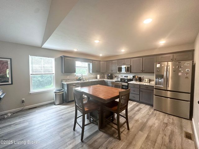 461 High St, New Haven, KY 40051