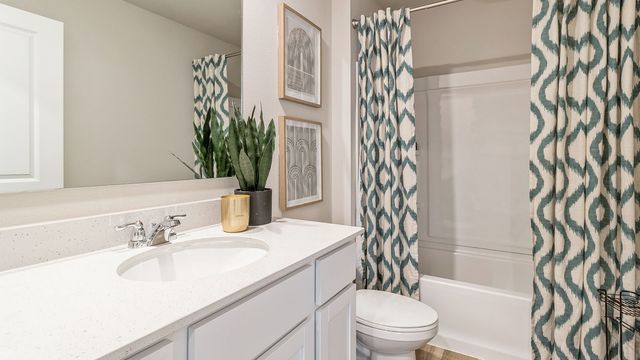 5801 NE Verona Drive, Ankeny, IA 50021