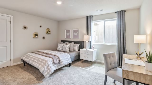 5801 NE Verona Drive, Ankeny, IA 50021