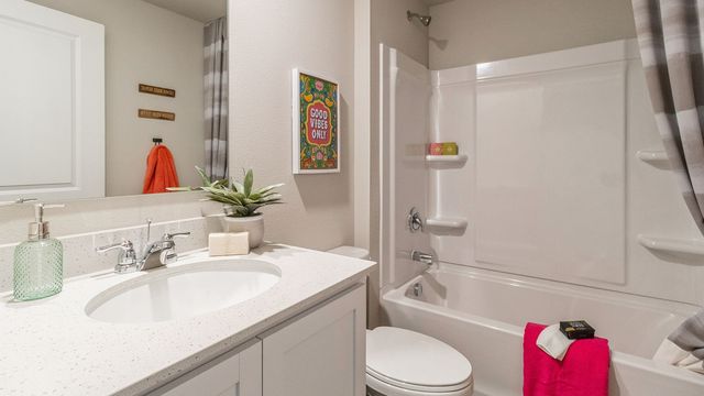 5801 NE Verona Drive, Ankeny, IA 50021