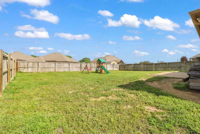 218 Bois D Arc Drive, Bullard, TX 75757