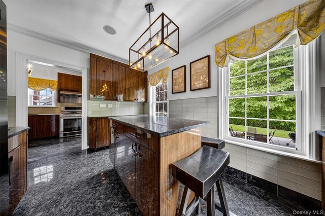 3215 Murray Lane, Flushing, NY 11354