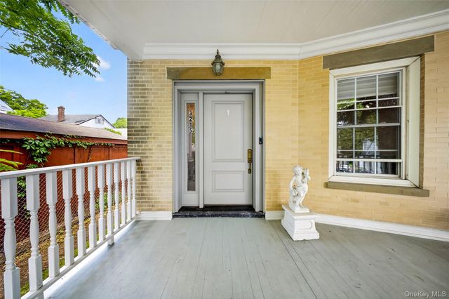 3215 Murray Lane, Flushing, NY 11354