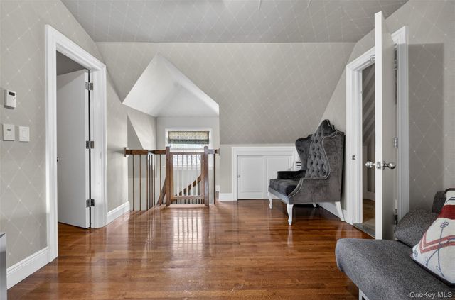 3215 Murray Lane, Flushing, NY 11354