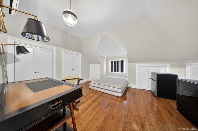 3215 Murray Lane, Flushing, NY 11354