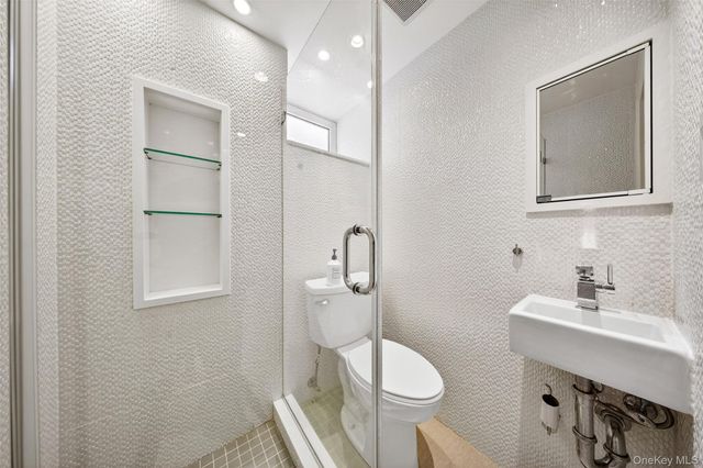 3215 Murray Lane, Flushing, NY 11354