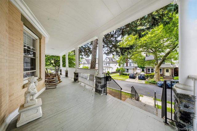 3215 Murray Lane, Flushing, NY 11354