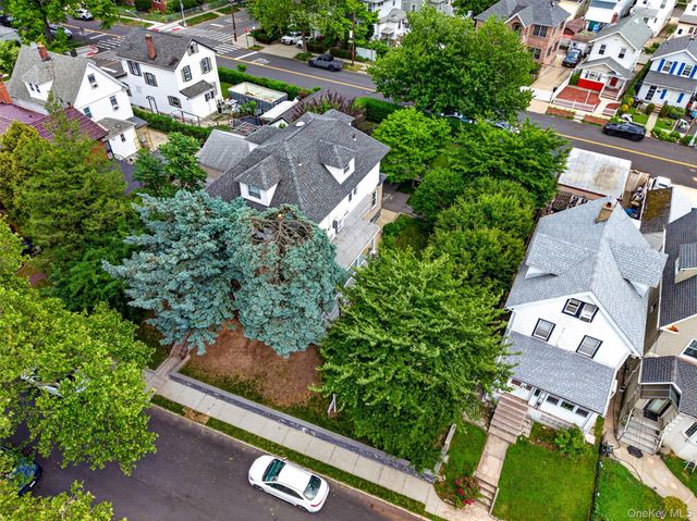 3215 Murray Lane, Flushing, NY 11354