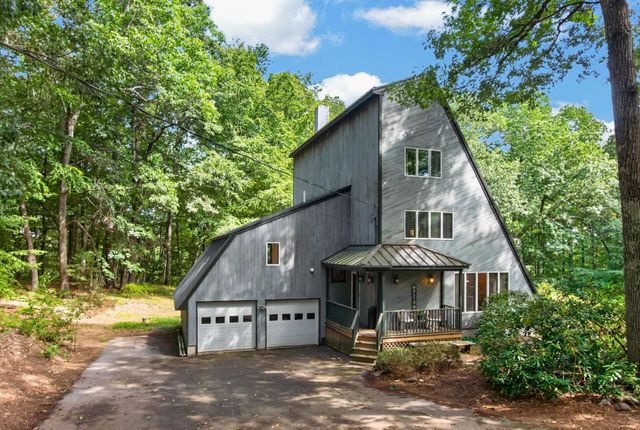 14 Pine Knoll Drive, Atkinson, NH 03811