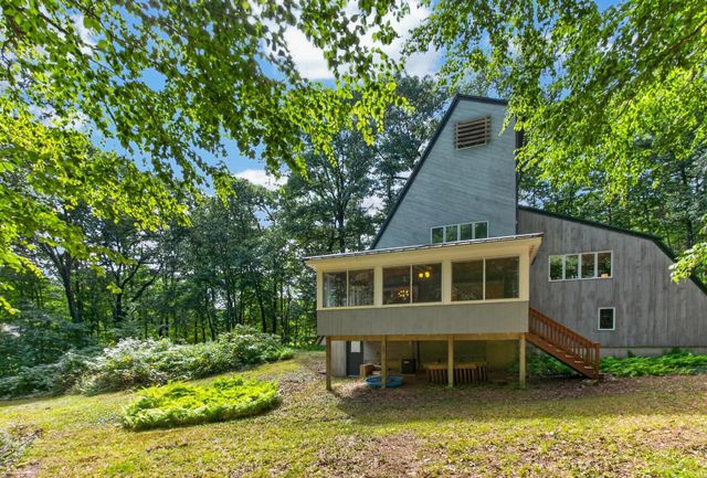 14 Pine Knoll Drive, Atkinson, NH 03811