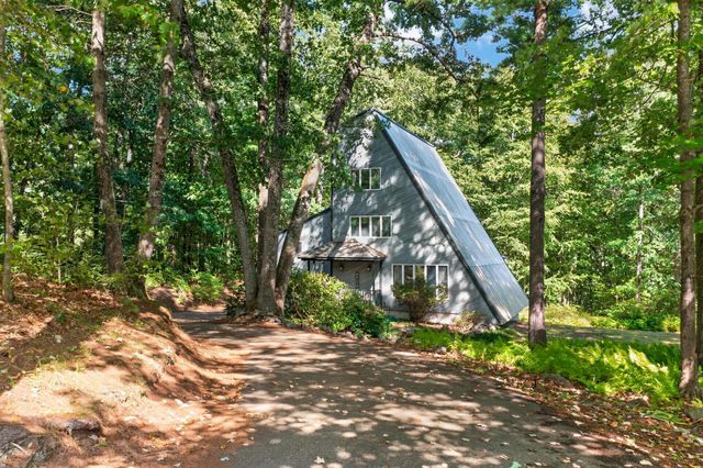 14 Pine Knoll Drive, Atkinson, NH 03811