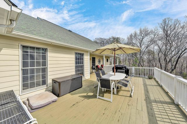 20 South Pointe LN, Moneta, VA 24121