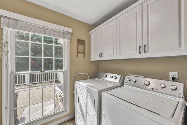 20 South Pointe LN, Moneta, VA 24121