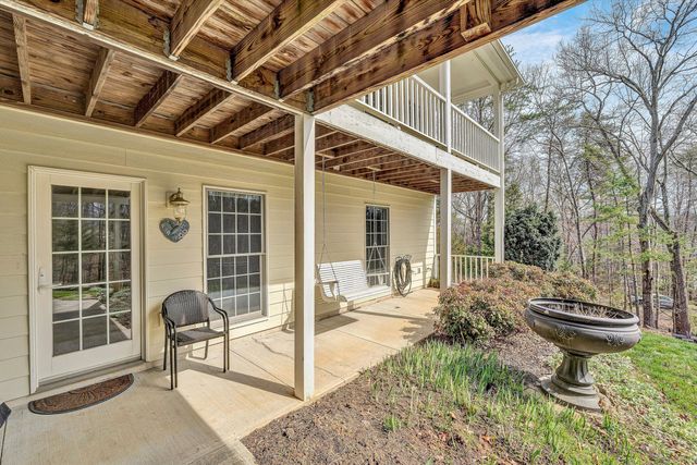 20 South Pointe LN, Moneta, VA 24121