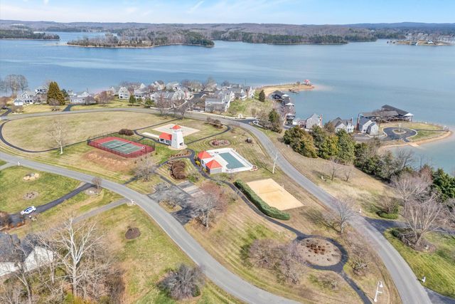 20 South Pointe LN, Moneta, VA 24121